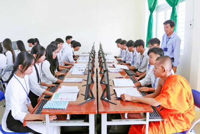 Nâng cao chất lượng giáo dục vùng đồng bào Khmer