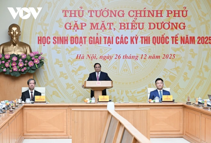 Thủ tướng gặp mặt, biểu dương học sinh đoạt giải các kỳ thi quốc tế