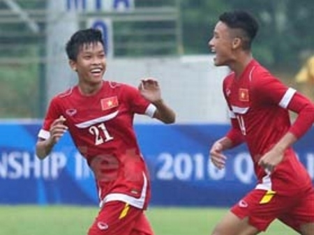 U.16 Việt Nam đã chơi rất tốt trước đội bóng từng giành ngôi Á quân giải U.16 Đông Nam Á 2015. Ảnh: TTXVN