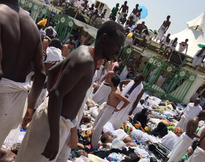 Các nạn nhân nằm la liệt tại Mina gần Thánh địa Mecca (Nguồn: AP)