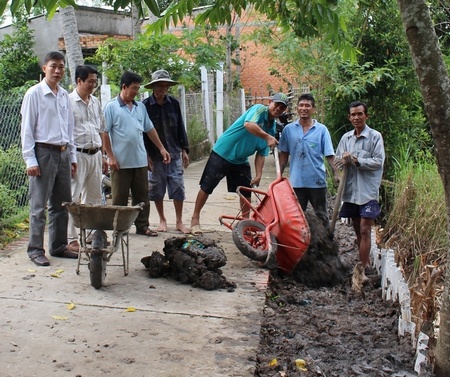 Đường giao thông ấp Thạnh An, xã Đông Thạnh.