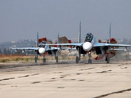 Máy bay Sukhoi SU-24 của Nga tại căn cứ không quân Hmeimim ở tỉnh Latakia, Syria. (Nguồn: AFP/TTXVN)