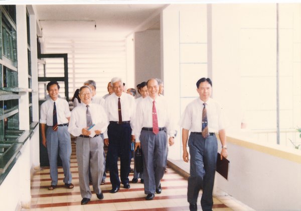 Lãnh đạo Bộ Đại học- Trung học chuyên nghiệp và dạy nghề, UBND tỉnh Vĩnh Long thăm và làm việc với Trường Sư phạm Kỹ thuật IV.