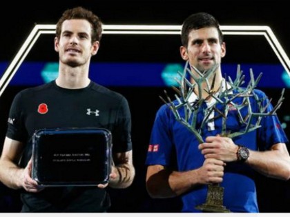 Andy Murray (trái) không thể cản Novak Djokovic chinh phục danh hiệu Masters 1000 thứ sáu trong năm 2015. Ảnh: Reuters.