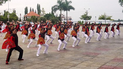 Phong trào tập luyện thể dục dưỡng sinh ngày càng phát triển rộng khắp trong toàn tỉnh.