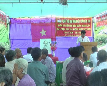 Họp mặt khu dân cư ấp điểm Thạnh An (xã Đông Thạnh).
