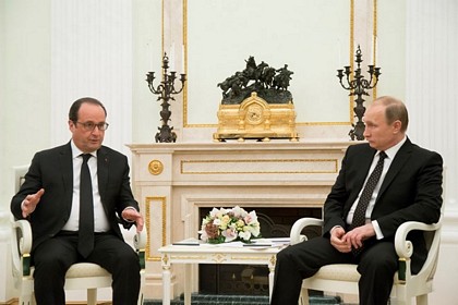 Tổng thống Nga Vladimir Putin hội đàm với người đồng cấp Pháp Francois Hollande, ngày 26/11. (Nguồn: AFP)