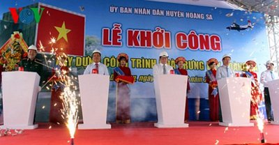 Ấn nút khởi công xây dựng Công trình Nhà trưng bày Hoàng Sa