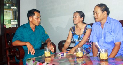 Ban Chỉ huy Quân sự xã Trung Thành thường xuyên gặp gỡ, vận động người dân thực hiện các nhiệm vụ quân sự, quốc phòng địa phương.
