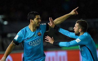 Suarez tỏa sáng với 1 hat-trick