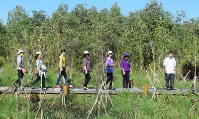 Nét hoang sơ vùng đất U Minh Thượng thu hút du khách đến khám phá, tìm hiểu.