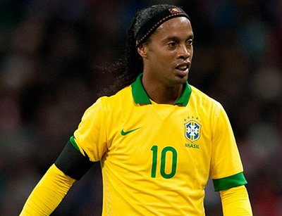 Ronaldinho sẽ trở lại Hà Nội vào tháng 4 tới đây