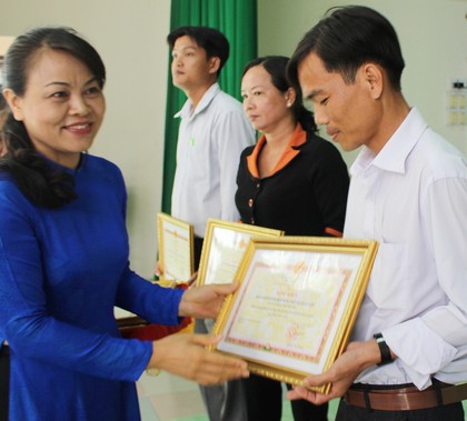 Qua tổng kết phong trào thi đua, có 102 đại biểu tiêu biểu trên các lĩnh vực được tuyên dương điển hình.