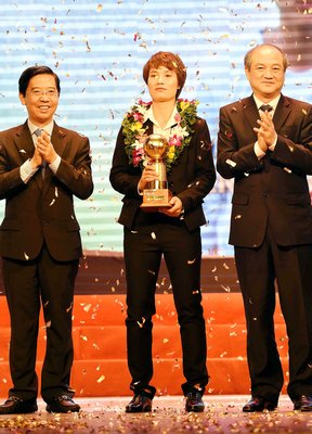  Quả bóng Vàng (QBV) 2015- Nguyễn Thị Minh Nguyệt (Hà Nội).