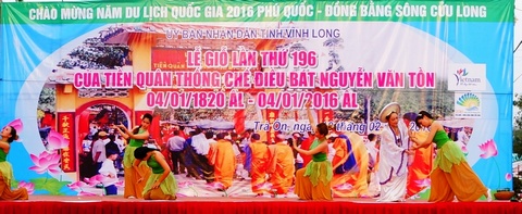 Lễ hội được khai mạc chiều mùng 3 tết