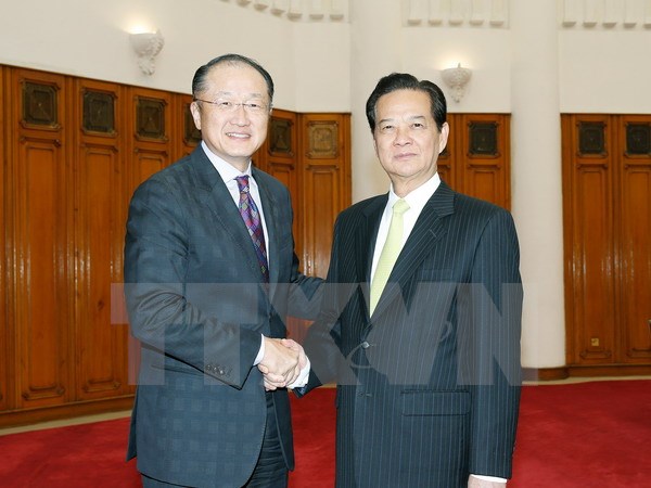 Thủ tướng Nguyễn Tấn Dũng tiếp ông Jim Yong Kim, Chủ tịch Ngân hàng Thế giới thăm và làm việc tại Việt Nam. (Ảnh: Đức Tám/TTXVN)