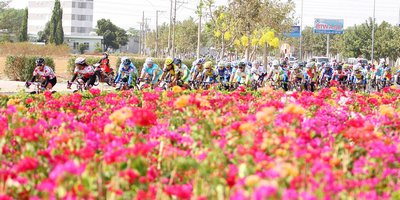 Các tay đua tranh tài chặng 1.