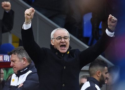  HLV Claudio Ranieri trong trận Leicester thắng Crystal Palace 1-0. Ảnh: Reuters