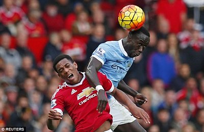 Trận derby thành Manchester lúc này có ý nghĩa sống còn cho tham vọng của hai đội
