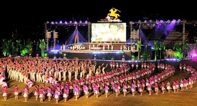 Quang cảnh lễ khai mạc HKPĐ toàn quốc lần 8/ 2012 tại Cần Thơ.
