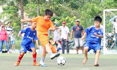 Giải Bóng đá U.11 Cup Hùng Vương TP Vĩnh Long luôn sôi động, hấp dẫn.