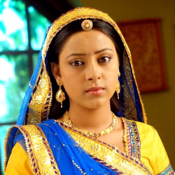 Pratyusha Banerjee trong vai Anandi trong phim 