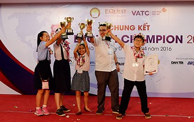 Các thí sinh vô địch năm 2016.