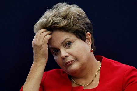 Bà Rousseff bị cáo buộc chỉnh sửa bảng quyết toán của chính quyền. (Ảnh: politicoscope.com)