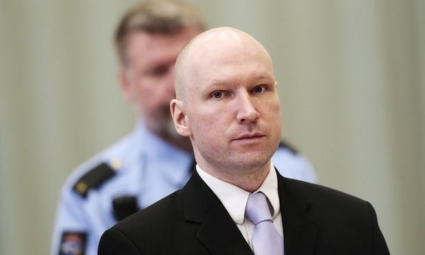 Anders Behring Breivik trước tòa (Nguồn: Guardian)