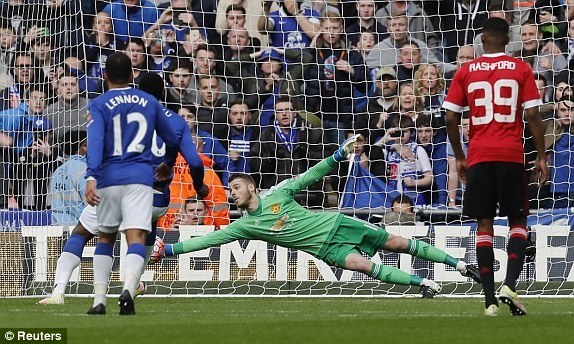 De Gea phản xạ xuất thần 