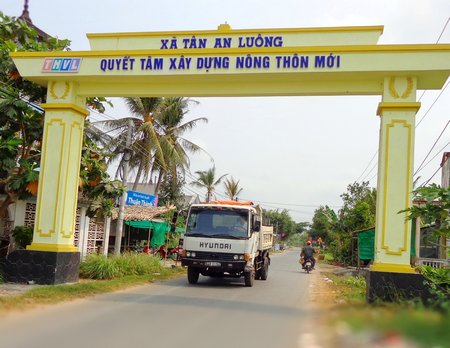 Dù không là xã điểm, nhưng Đảng bộ và nhân dân Tân An Luông đã đặt mục tiêu xây dựng xã đạt chuẩn NTM từ rất sớm.