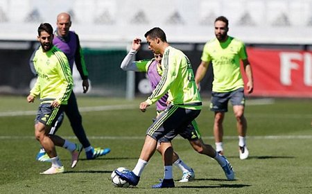 Ronaldo hoàn thành buổi tập luyện cùng đồng đội. Ảnh: Marca.