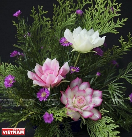 Tác phẩm: Hoa hồng.