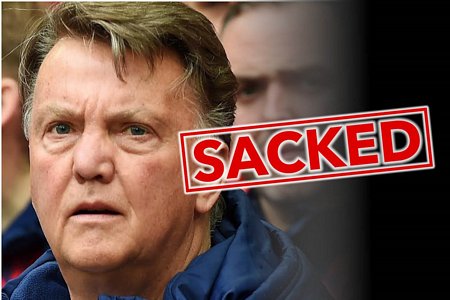 HLV Van Gaal (phải) bị sa thải, thay cho ông nhiều khả năng là Jose Mourinho. Ảnh: Getty Images.