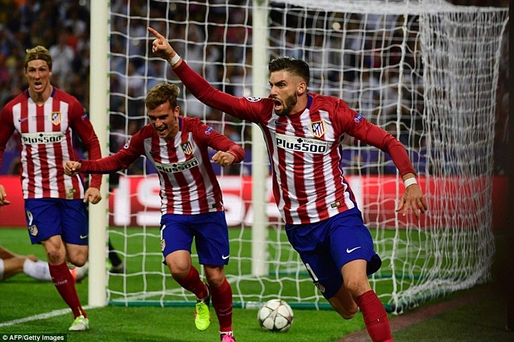 Yannick Ferreira-Carrasco mới ghi bàn gỡ hòa cho Atletico.