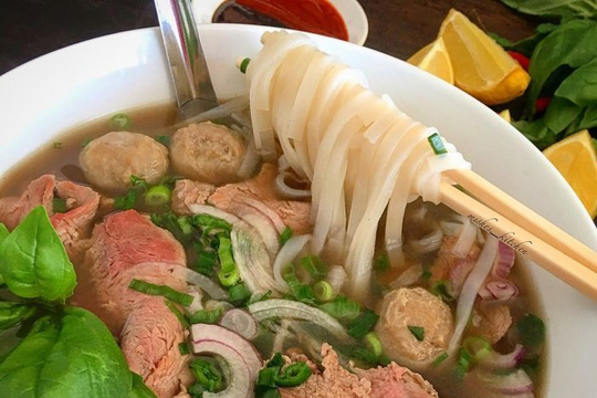 Phở bò của chị Huỳnh