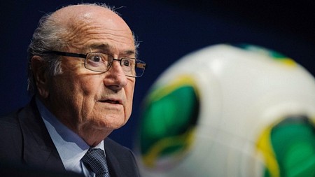  Sepp Blatter lại bị cáo buộc tham nhũng