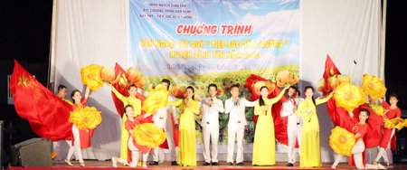 Tổ chức văn nghệ gây quỹ gần 48 triệu đồng.