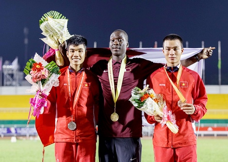 3 tay đua Muhand Khamis, Lê Trung Đức, Lê Quang Hoà giành huy chương ở nội dung 3.000m chướng ngại vật.