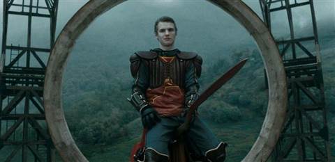 Freddie Stroma đảm nhận vai Cormac McLaggen, người gây khó chịu cho Hermione trong bữa tiệc Giáng sinh của Giáo sư Slughorn (phim "Harry Potter")