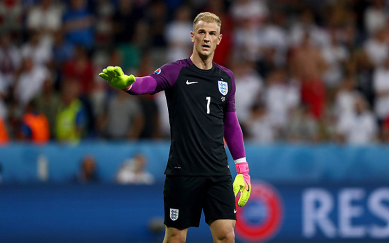 1. Thủ môn Joe Hart (ĐT Anh): Liên tục mắc sai lầm ở những trận đấu quan trọng khiến Tam sư sớm rời EURO 2016.