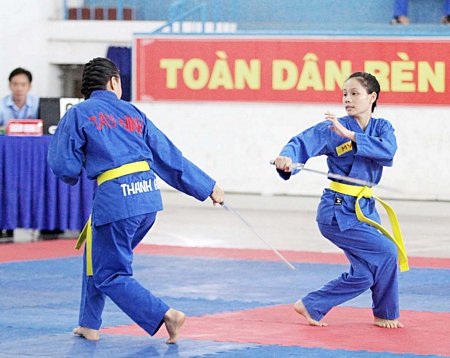 Tây Ninh HCV song luyện kiếm nữ nhóm tuổi 16.