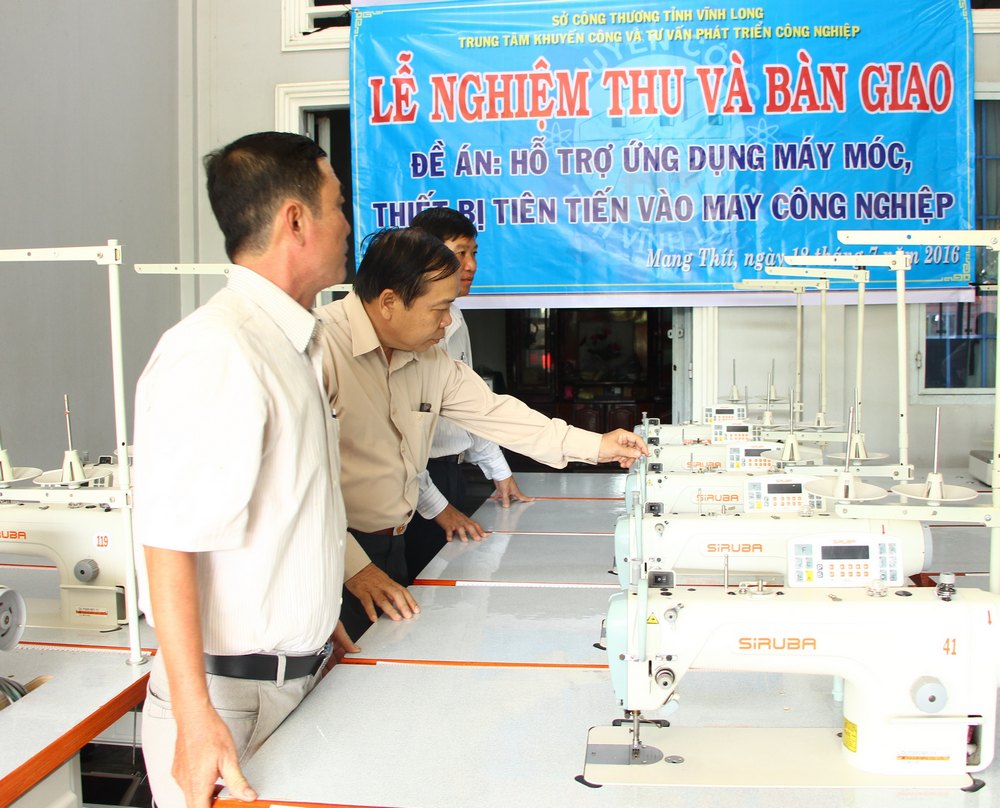  Đầu tư máy móc thiết bị mới giúp doanh nghiệp nâng cao chất lượng sản xuất.