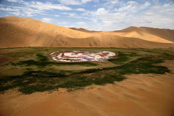 Ốc đảo nằm trong lòng sa mạc Gobi, Mông Cổ. (Nguồn: AFP)