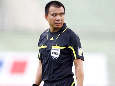 TT Phùng Đình Dũng để xảy ra nhiều tai tiếng dù ông là TT có thâm niên nhất hiện nay ở V.League.