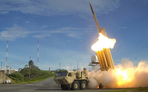 Phóng tên lửa THAAD. Ảnh: Reuters.