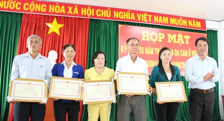  Những tập thể, cá nhân xuất sắc được nhận bằng khen của UBND tỉnh