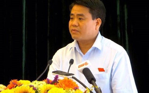 Ông Nguyễn Đức Chung, Chủ tịch UBND TP Hà Nội phát biểu tại buổi tiếp xúc cử tri