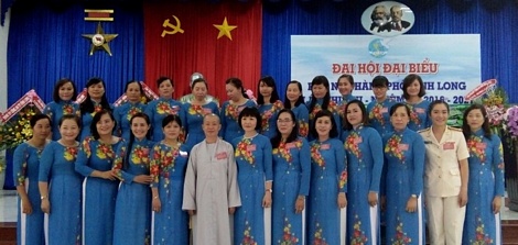 BCH Hội LHPN TP Vĩnh Long nhiệm kỳ 2016- 2021 ra mắt đại hội.