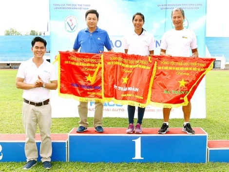 Các đơn vị nhận giải thưởng toàn đoàn.